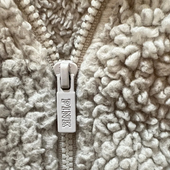 PINK Victoria's Secret Plush Sherpa Jacket - Picture 3 of 6
